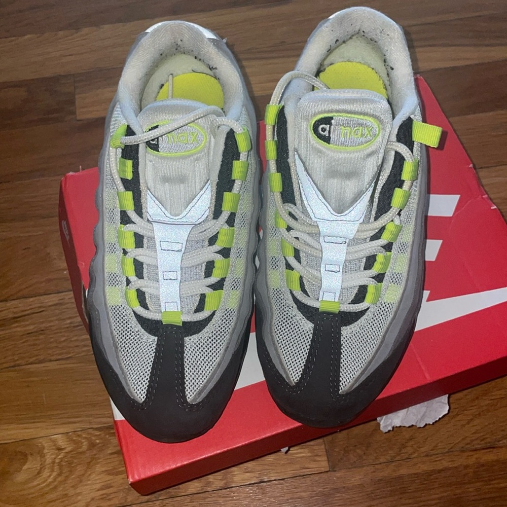 Lime green airmax